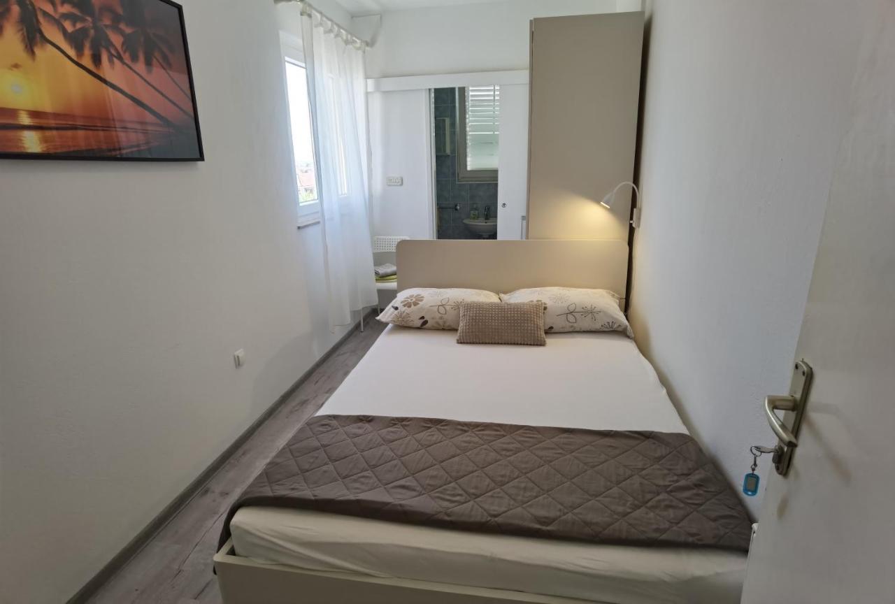 Apartments & Rooms Milena 沃迪切 外观 照片