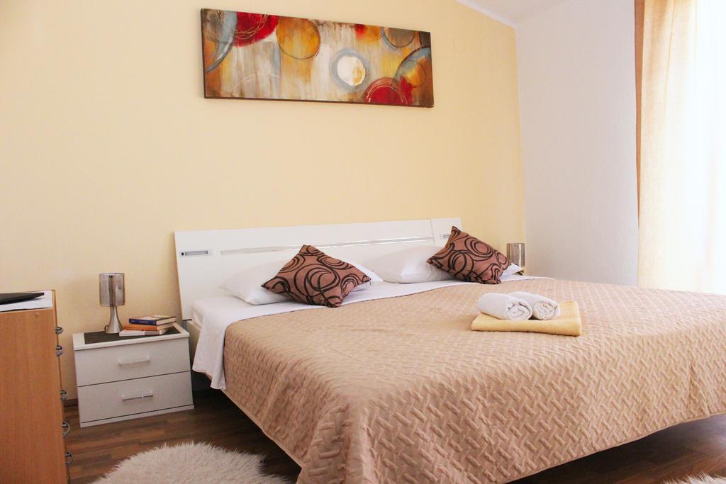 Apartments & Rooms Milena 沃迪切 外观 照片
